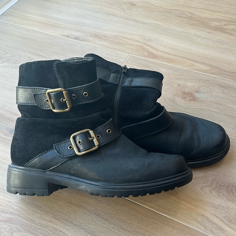 Munro Women’s Black Leather Dallas Ankle Boots Sz 6.5